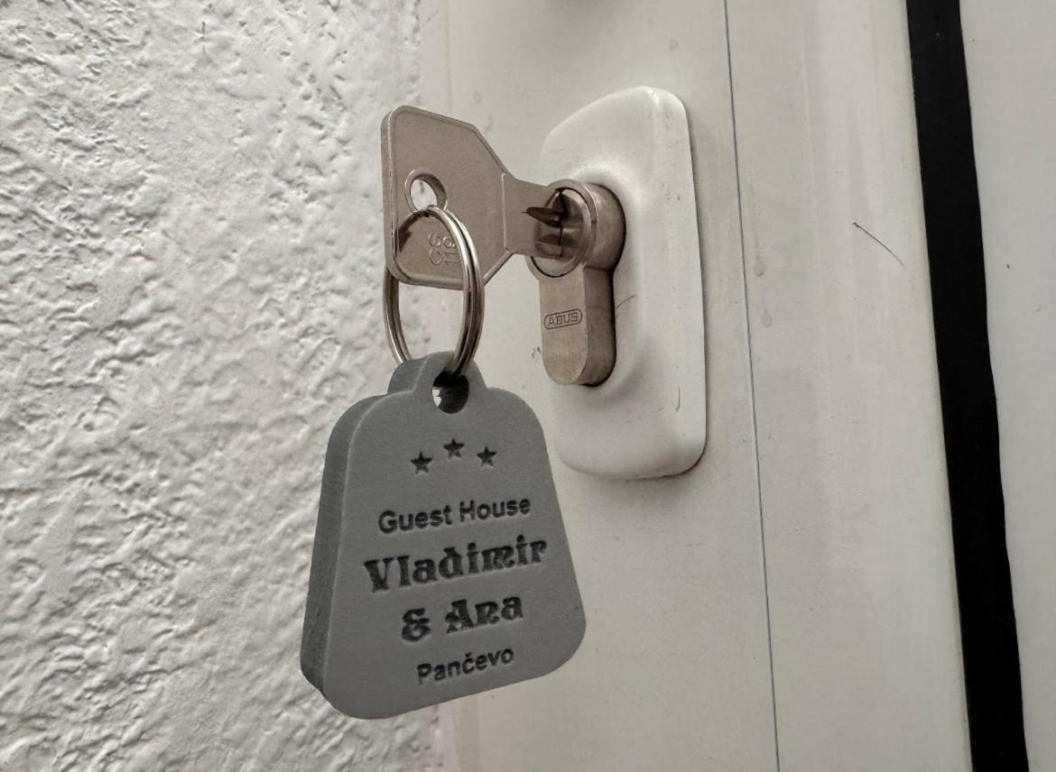Guesthouse Vladimir & Ana Pančevo エクステリア 写真