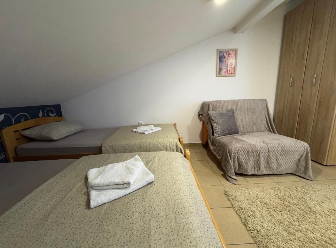 Guesthouse Vladimir & Ana Pančevo エクステリア 写真